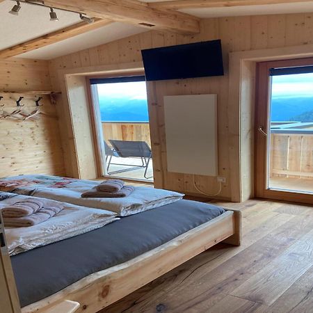New Holiday Home On The Alm With Terrace And Balcony Zellberg Esterno foto