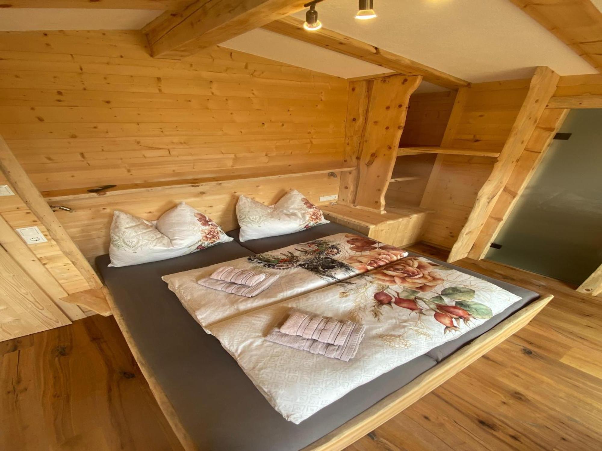 New Holiday Home On The Alm With Terrace And Balcony Zellberg Esterno foto